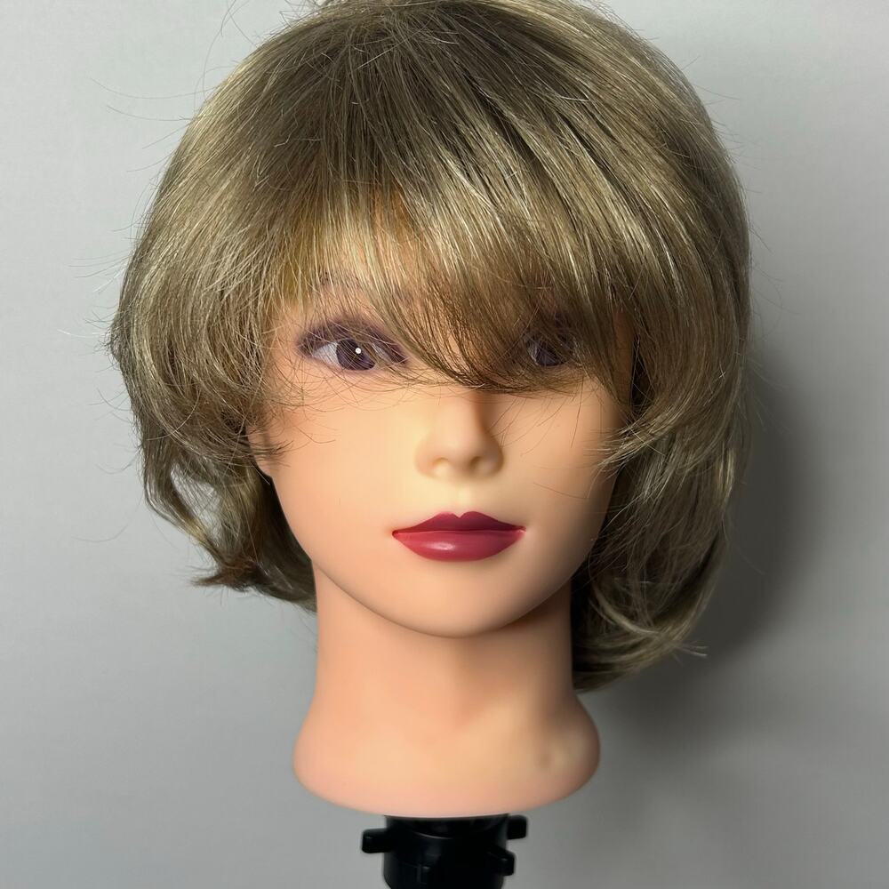 Paula Young Short Layered Bob Wig Ash Blonde Highlighted Side Swept Bangs